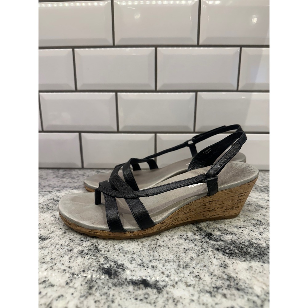 Patagonia Black Leather Wedge Sandals Strappy Thong Adjustable Women's Size 8.5 - Picture 6 of 8
